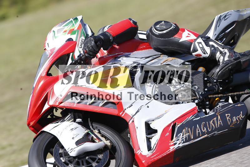 Archiv-2025/49 26.08.2025 Cornu Master School ADR/rot-rouge/76